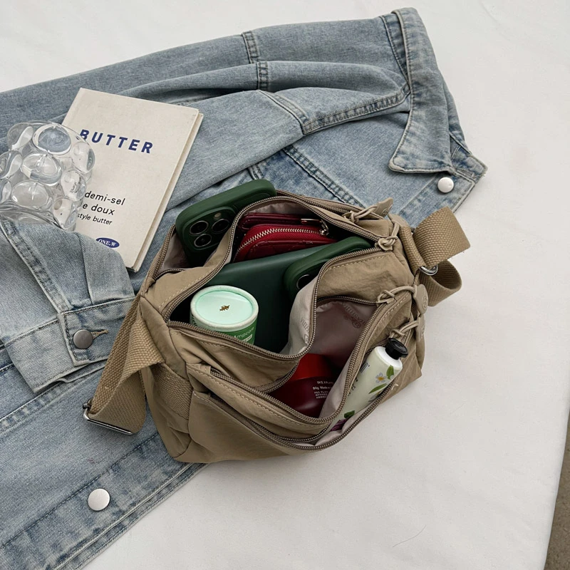 Fashion Ladies Nylon Messenger Bag-spacious And Light, Versatile Solid Color, Zipper Opening And Closing, Suitable For Daily Use