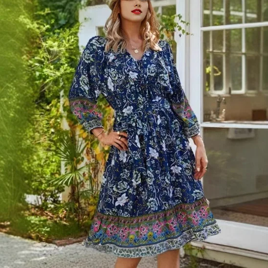 

Лето 2025 г., новое модное и повседневное женское праздничное платье с v-образным вырезом и принтом