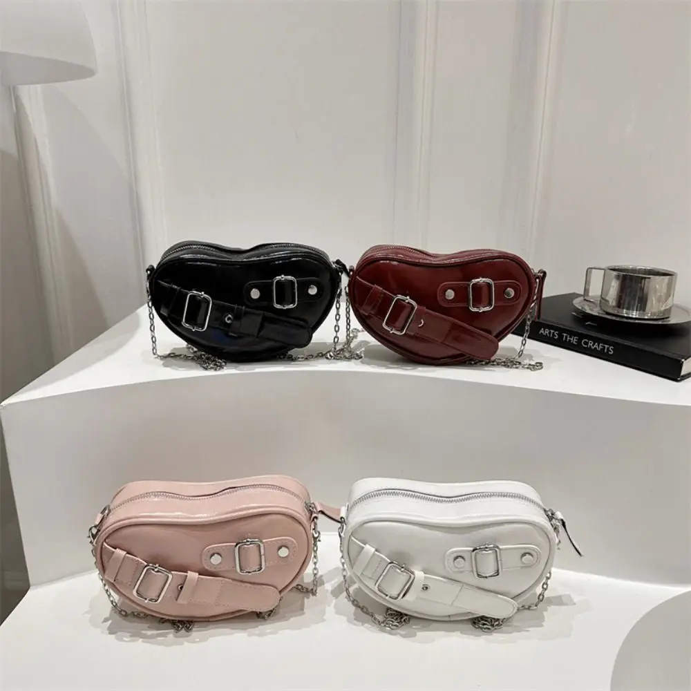 

Fashion Designer Heart Cross Bag Buckle Y2k Heart Shoulder Bag Gothic Casual PU Leather Bag for Women
