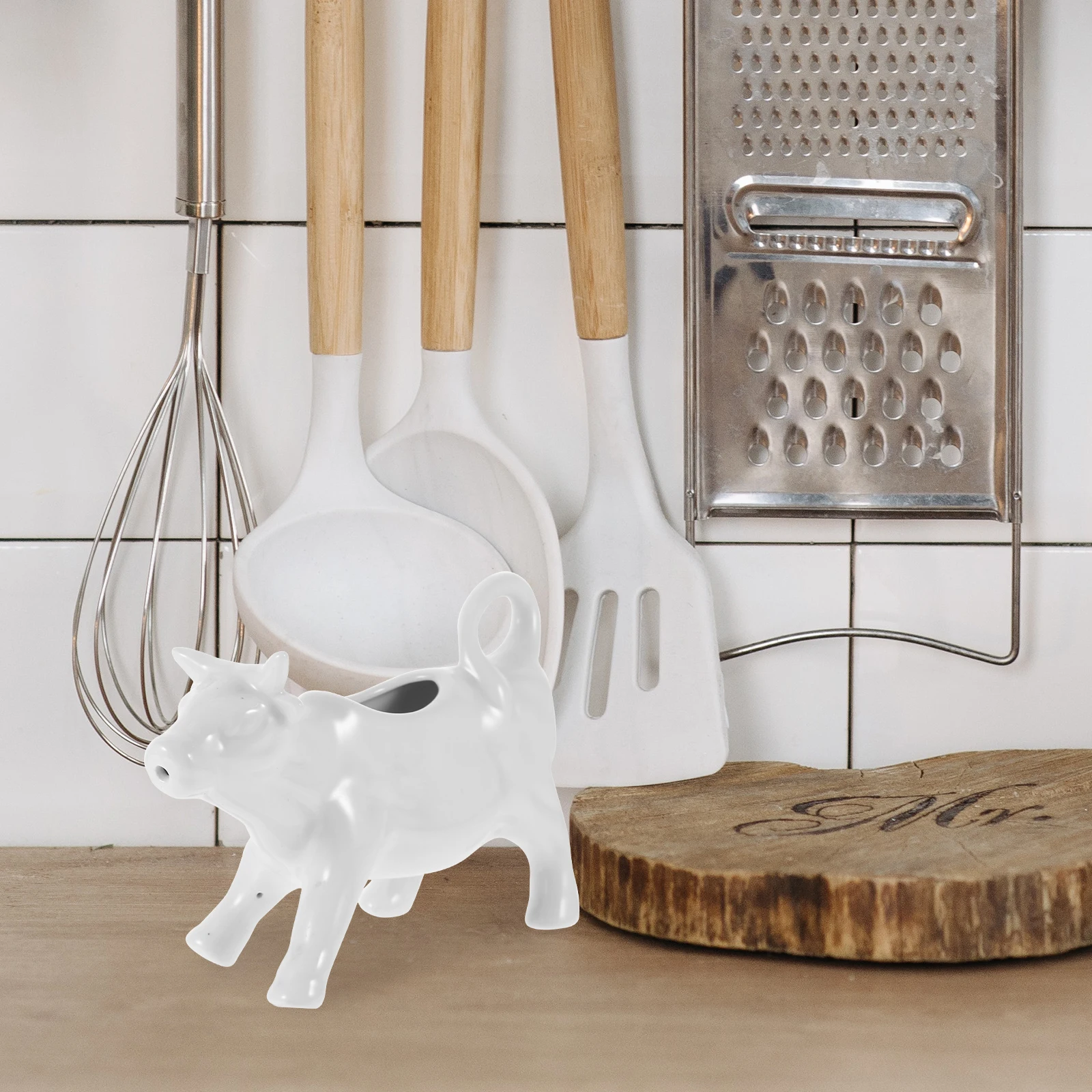 

Small Ceramic Animal Gravy Boat Creamer Pitcher Milk Syrup Dispenser Sauce Serving Pitcher for Coffee Ceramic Gravy Boat