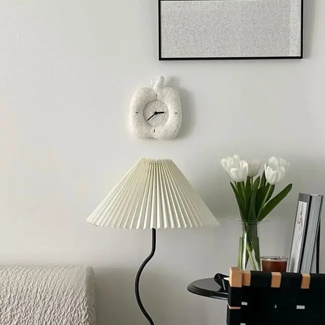 Wall Clock Instagram Korean Creative Apple Shape Clock Home Decoration Plush Clocks Simple and Cute Living Room Silent Clock