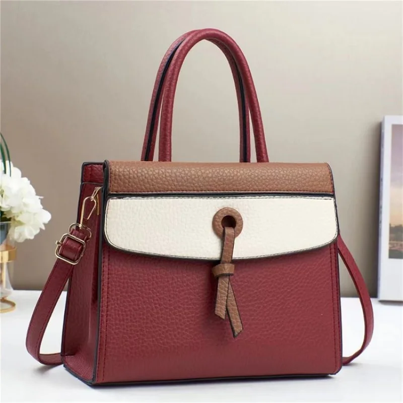 

Fashionable Luxury Brand Leather Women's Messenger Bag Elegant Classic Chic Trim Trendy Vintage Daily Commuter Bag​