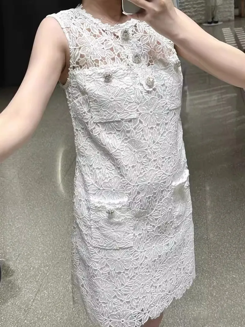 Vestido feminino branco sem mangas com decote em o, elegantes botões de strass, mini robe, bordado em renda, início do outono, 2022