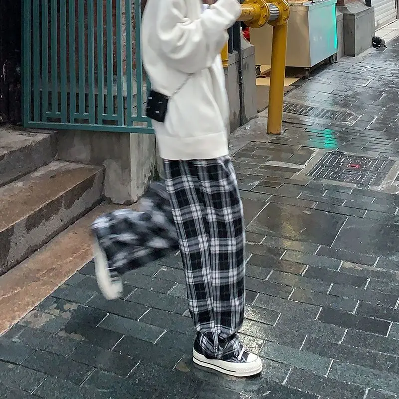 

Black and White Plaid pants Oversize New Women Casual Loose Wide Leg Trousers Ins Retro Teen Straight Trousers Hiphop Streetwear