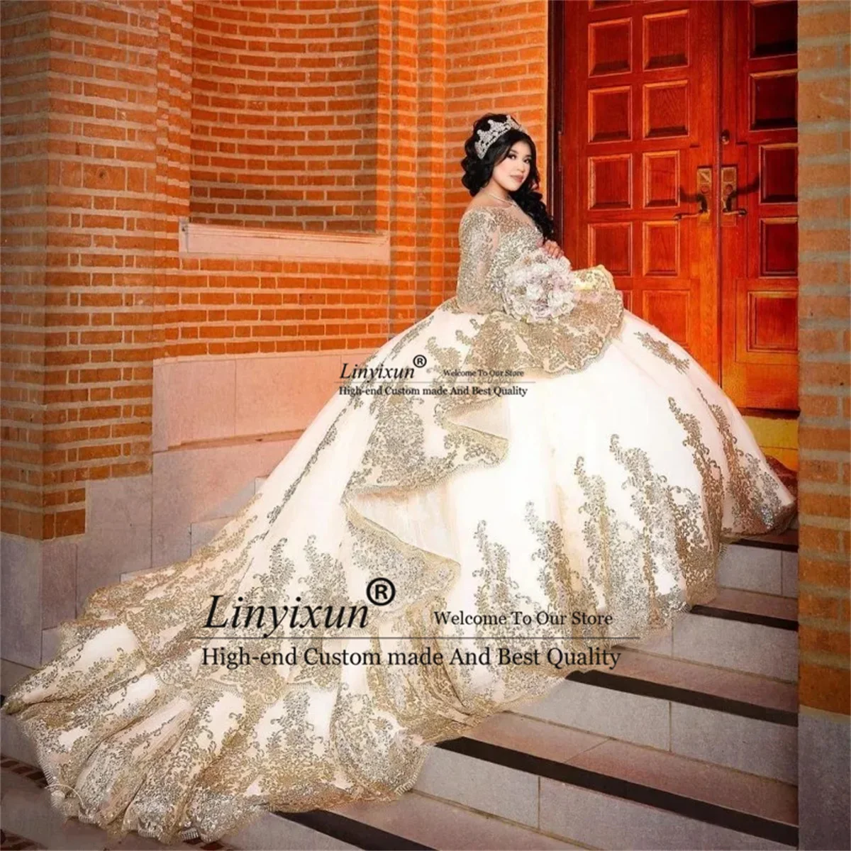 

Luxury Long Sleeve Gold Quinceanera Dresses Beading Lace Applique Sequined Sweet 15 16 Dress Lace Up Vestidos De VX 15 Años