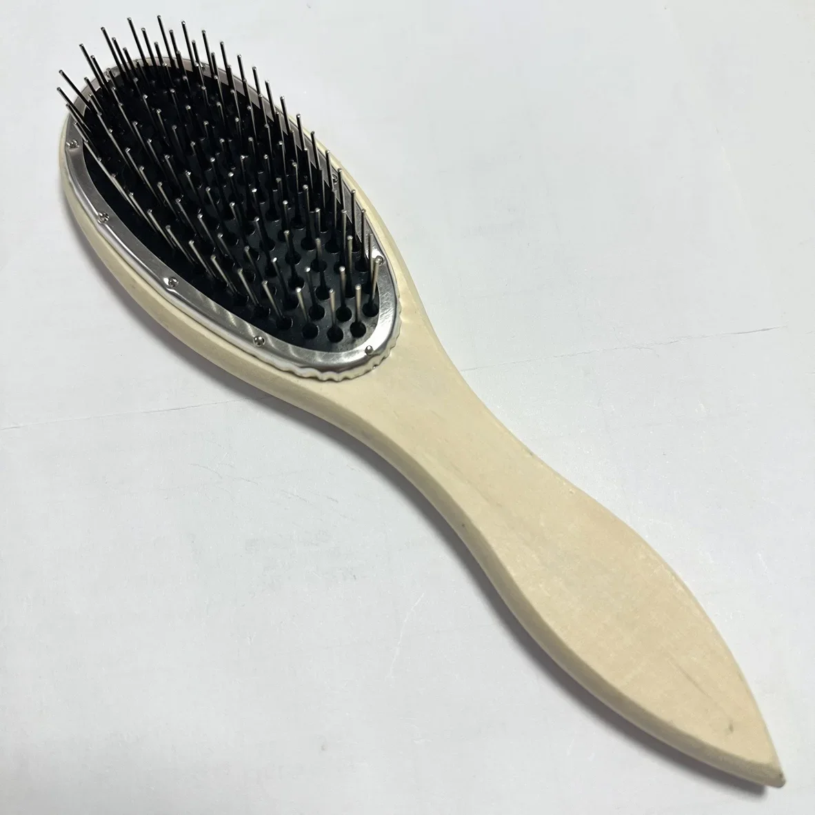 Pente ondulado de cabelo grande de aço, antiestático, portátil, preto, cabeleireiro, ferramenta de estilo de destaque,