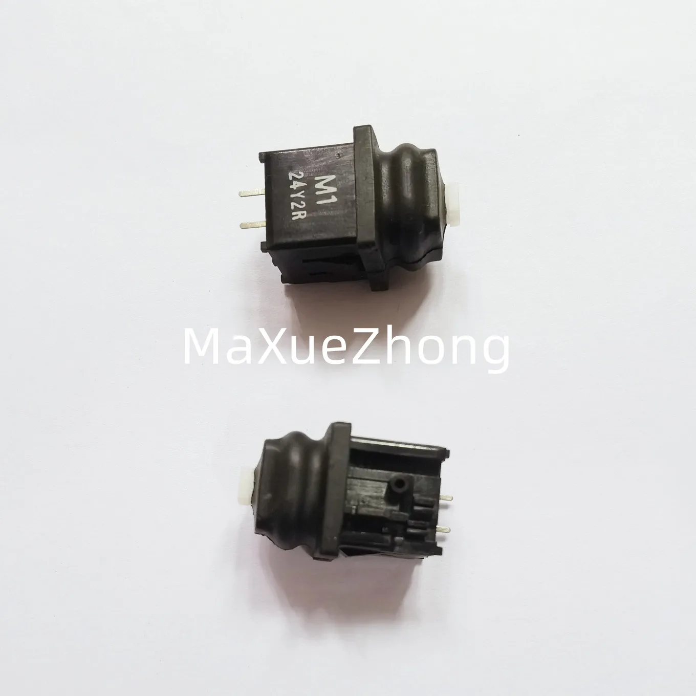 Original New 100% B2R-M1 printing press waterproof mute switch 2pin with dust cap 17*16 high 29mm