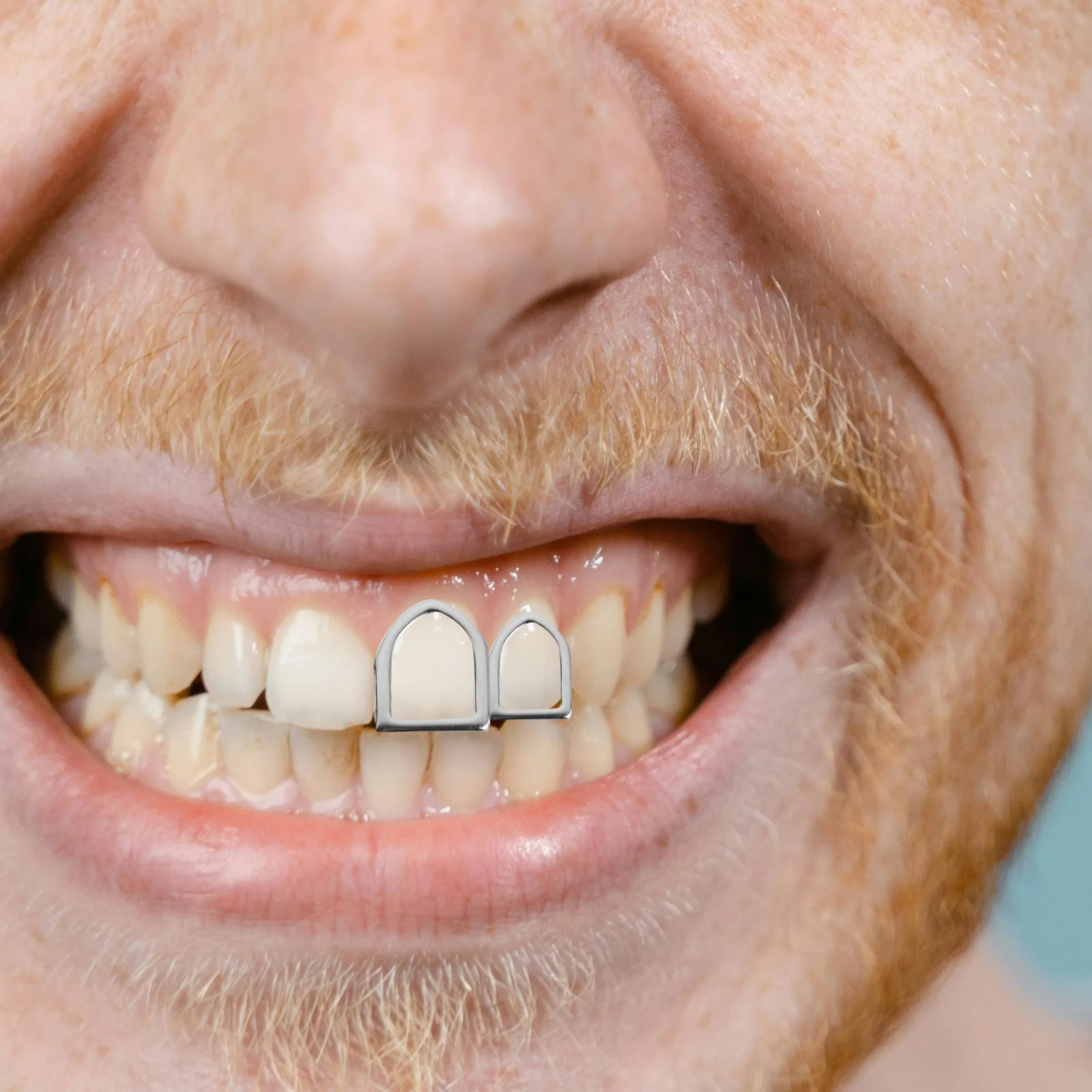 

Hip Hop Teeth Grill Shiny Metal Tooth Cap Removable Decorative Grills For Cosplay Party Rapper Accessories - Durable Copper