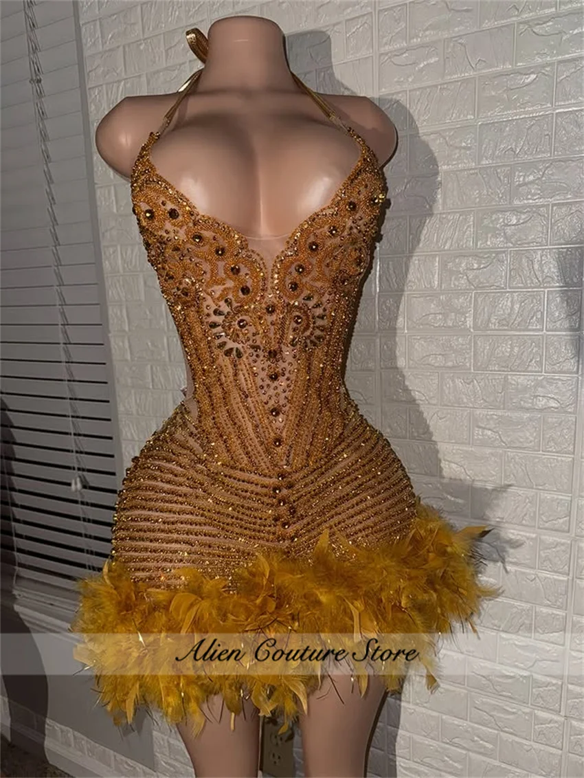 

Gold Sparkly Short Prom Homecoming Graduation Prom Dresses Crystal Diamond Feather Halter Style Birthday Gala Gown Customsized