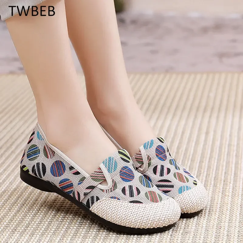 Women's Flat Ladies Shallow Loafers Female Ethnic Old Beijing Cloth Shoes Flat Heel Canvas Shoe Embroidered Single Shoes