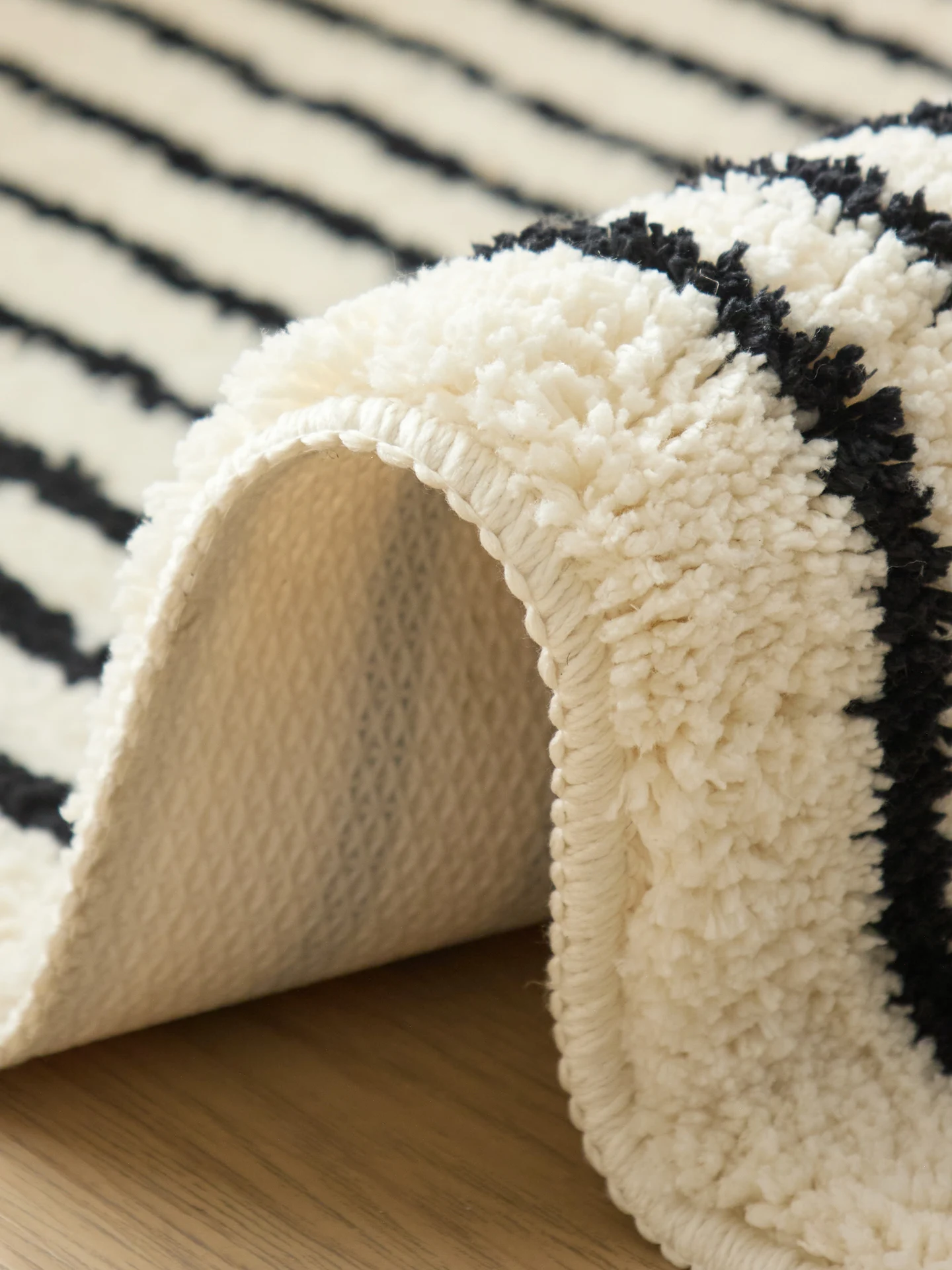 Nordic Style Bathroom Bedroom Anti-Slip Coolness Absorbent Velvet Floor Mat Quick Dry Bedside Blanket Home Use Polyester Fiber