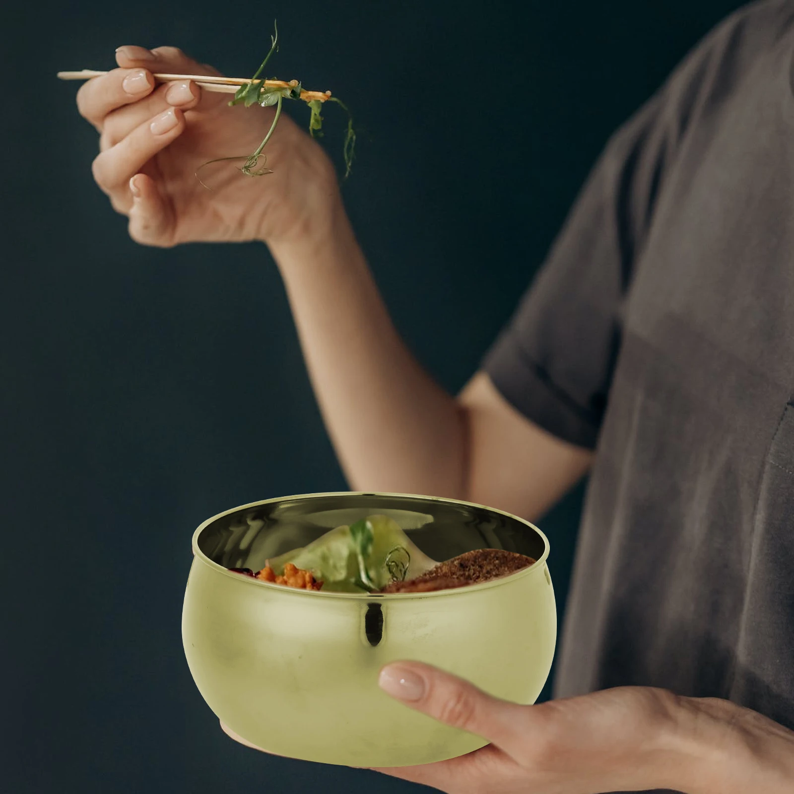 

Stainless Steel Round Salad Bowl Smooth Edges Multi-Purpose Kitchen Noodles Bowl Food Serving Soup Container