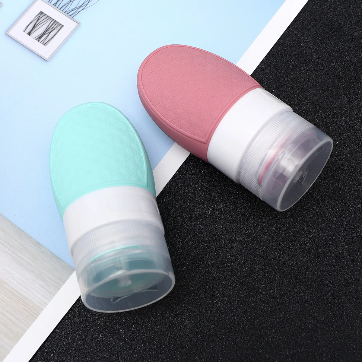 

5Pcs 37Ml Silicone Travel Bottle Set Resistant for Liquid Storage Compact Size Pouch Friendly Washable