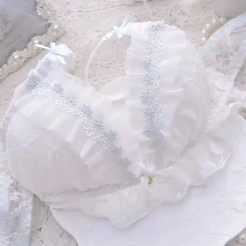 

Милый маленький свежий глубокий V-образный вырез в стиле Лолиты со стальным кольцом, комплект с бюстгальтером с тонкой чашкой, нижнее белье с полыми цветами и вышивкой, бюстгальтер большого размера