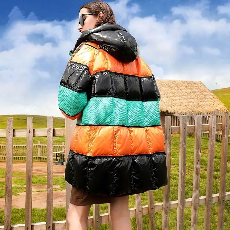 Warme Winter frau Daunen jacke Feder mäntel Patchwork Oberbekleidung Bonbon farbe Kapuze Puffer jacke verdicken weißen Enten Daunen mantel