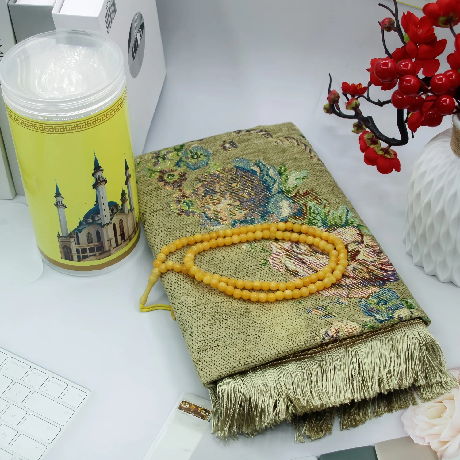 Islamic Chenille Ditsy Floral Prayer Rug 2-Piece Set with Tasbih & Plastic Bucket Storage