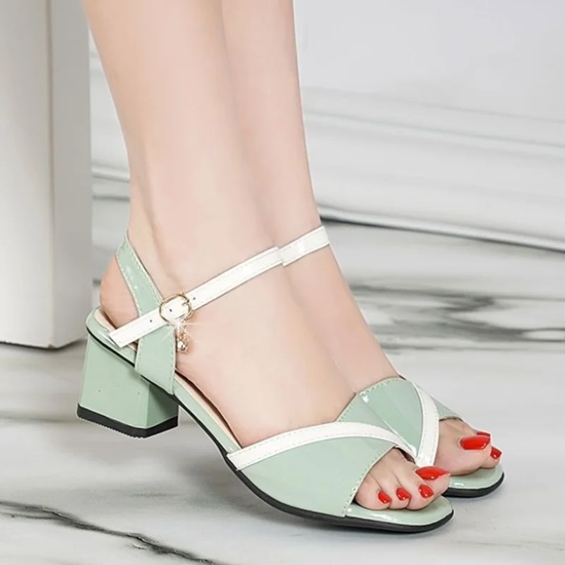 Lady Fashion Sweet Light Weight Green Buckle Strap Square Heel Shoes Women Casual Pink Comfort Spring & Summer Heel Sandals A147