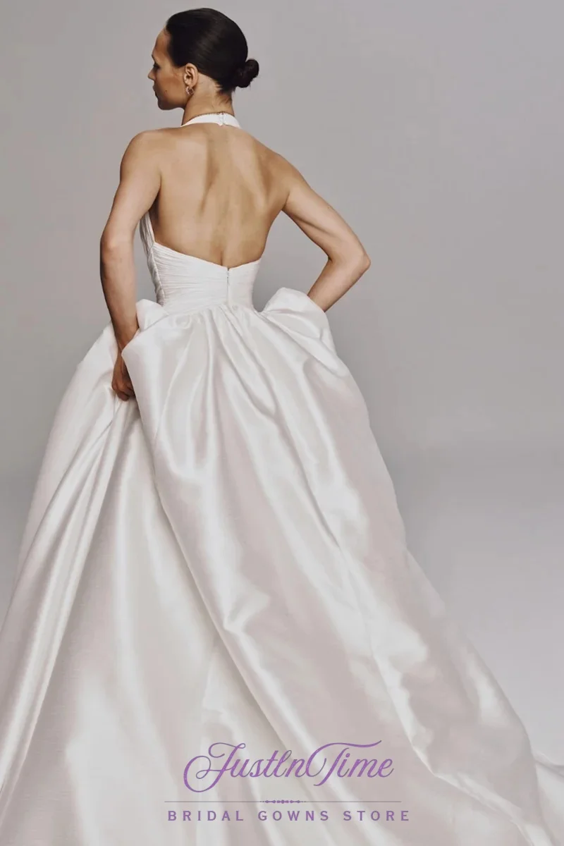 JUSTLNTIME Simple Elegant Halter Ball Gown Wedding Dress Deep V-Neck Sleeveless Backless 2026 Bridal Customized Vestido De Novia