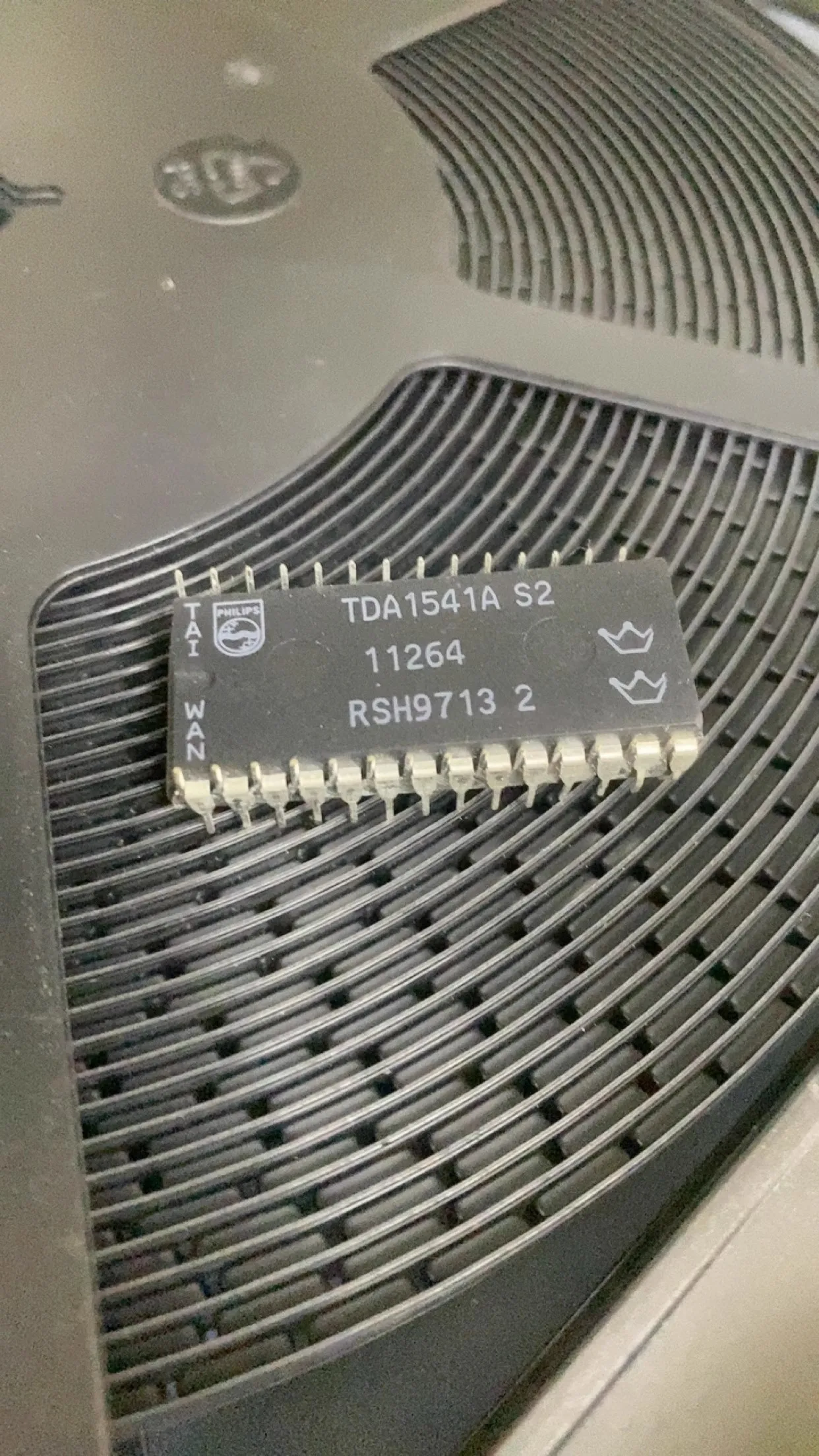 1PCS TDA1541A-S2 TDA1541A S2 TDA1541AS2 TDA1541A TDA1541 Authentic chips DIP-28