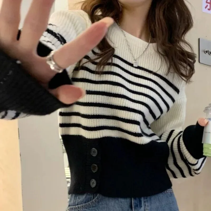 Ulzzang Pullover per le donne Giovani Casual College Caldo Autunno Inverno Ins Bottoni a righe O-Collo Allentato Manica lunga All-match Ragazze