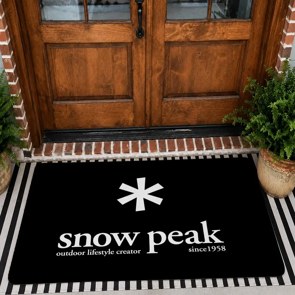 Fashion S-Snow Art P-Peaks Floor Mat Soft Flannel Rug Non Slip Washable Quick Dry Door Mat for Bathroom Kitchen Bedroom Home