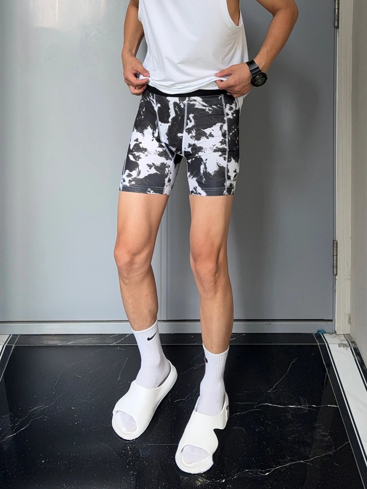 

Мужские спортивные шорты UNCleBLUE из молочного шелка, быстросохнущие, облегающие, дышащие, с эффектом подтяжки ягодиц, повседневные, длиной до колена