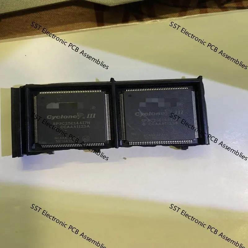 1–100PCS EP3C25E144…