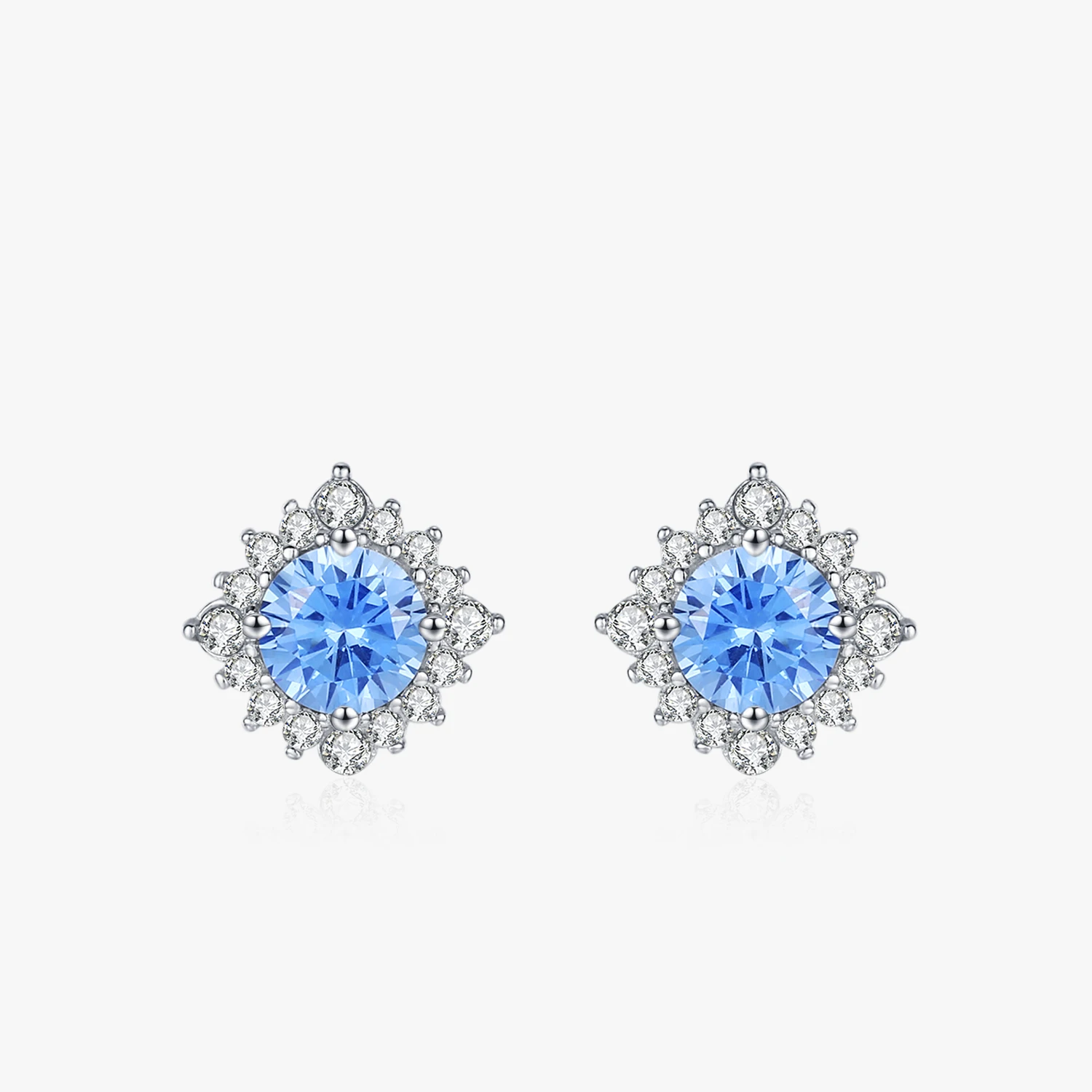 

Elegant 925 Sterling Silver Sea Blue Zircon Earrings for Women Exquisite Daily Jewelry and Festival Gift