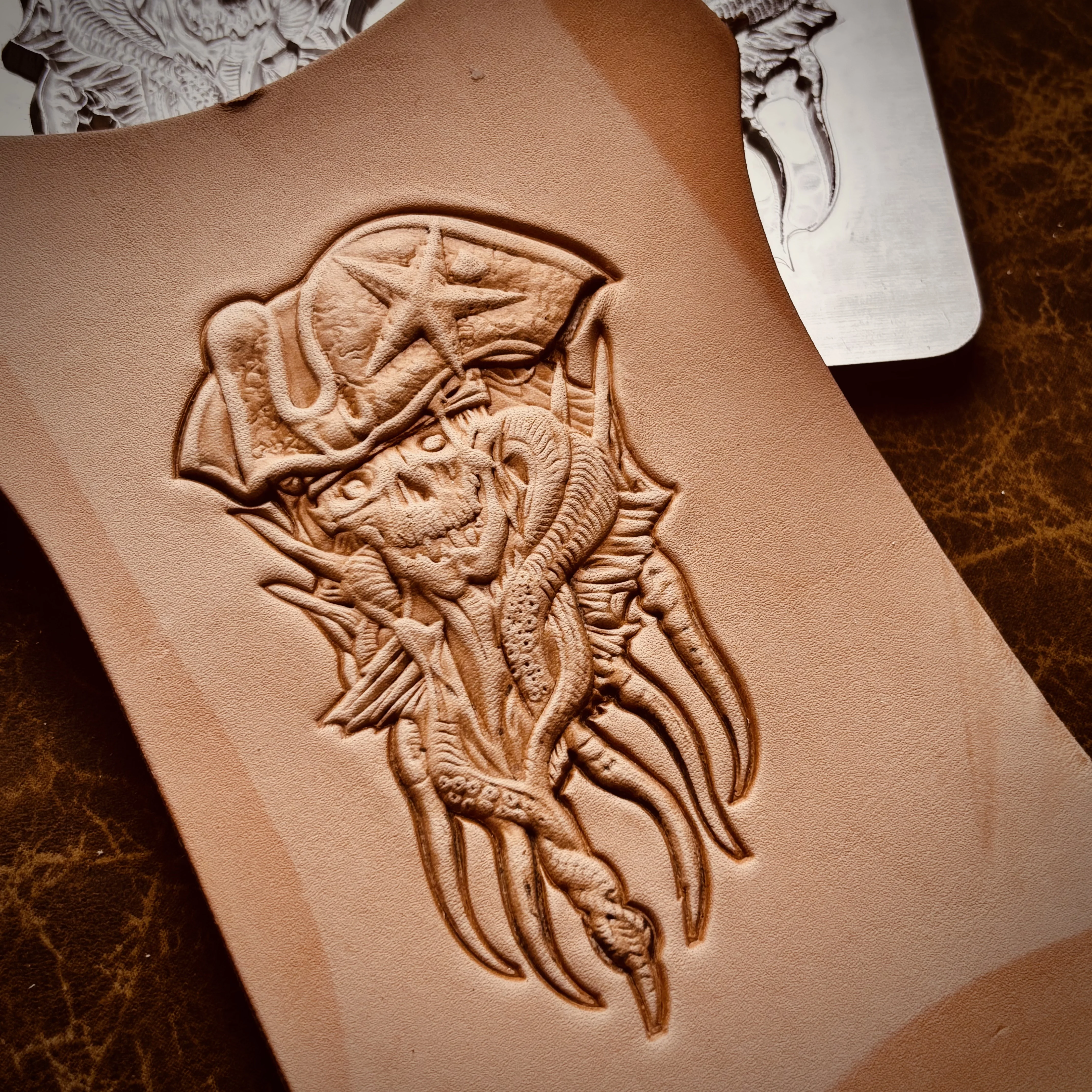 3D Pirate Skull Leather Mold Aluminum Alloy Pressing Molding Stamp Stamping Embossing DIY Cold Hydraulic Press Carving Stamper
