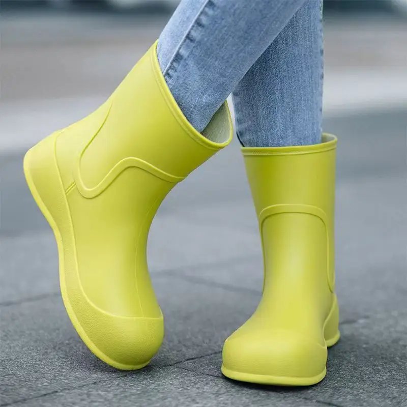 Women\'s High Top Flat Sole Slip-On Rain Boot Soft Sole Non Slip Waterproof Detachable Cotton Cover Kitchen Work Shoe Garden Shoe