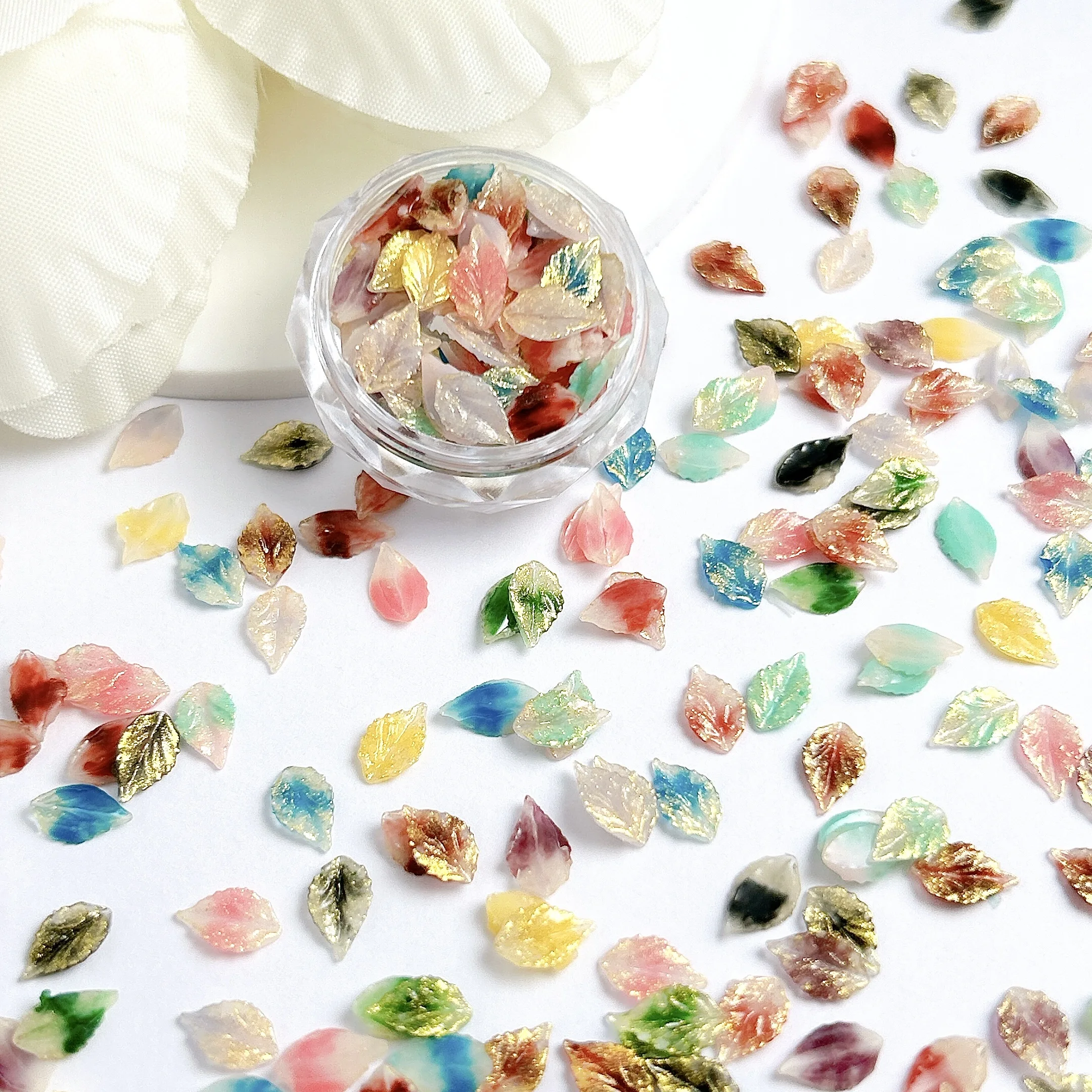 60 قطعة مقلد الإبداعية الذهب احباط مطعمة ورقة الراتنج مسمار السحر ثلاثية الأبعاد التدرج الملونة مضيئة ورقة مسمار الفن زينة DIY بها بنفسك