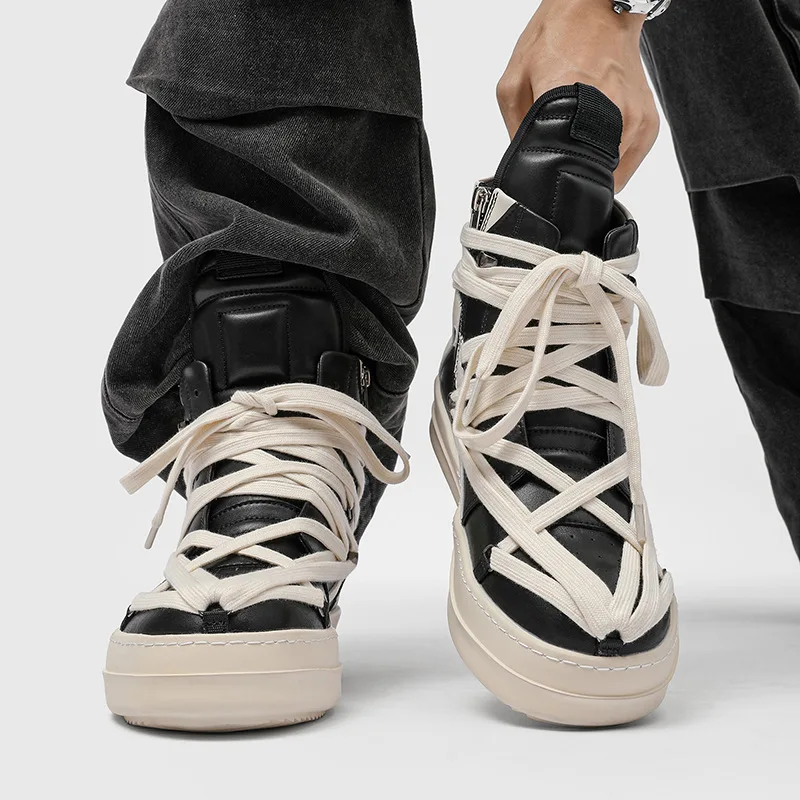 Botas de plataforma de estilo hip hop y rock para hombre, zapatos de diseñador en blanco y negro, botas de cuero originales estilo cowboy, botas clásicas y geniales para hombre.