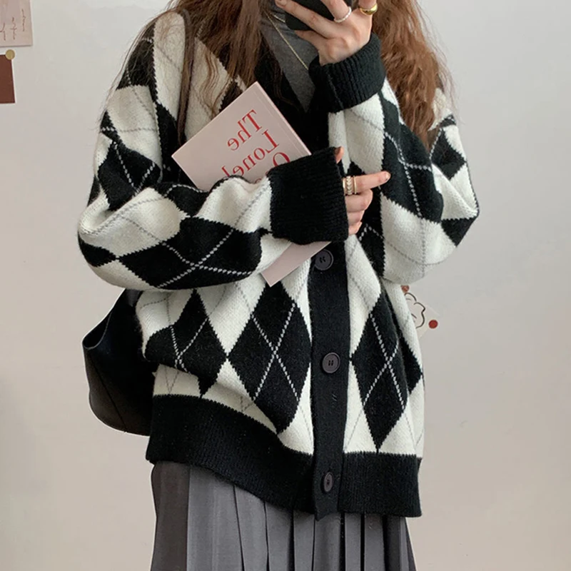 Korean Chic Plaid Cardigan Women Autumn Fashion Sweet Button Long Sleeve Knitted Jacket Patchwork Preppy Style Loose Coat Tops