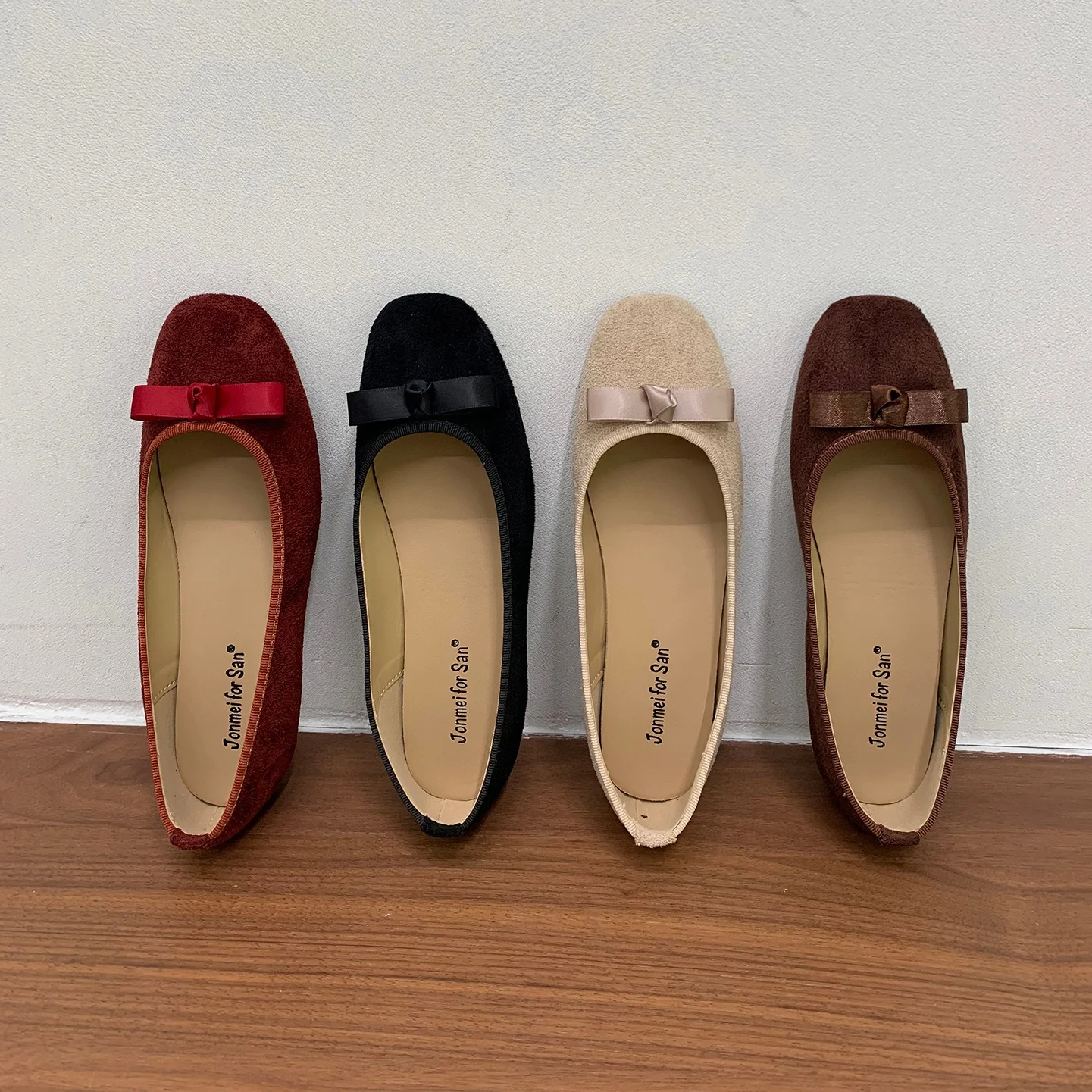 ボウノットエレガントな女性の靴秋のバレエフラット女性の靴浅い口のローファー毛皮の蝶秋のバレリーナドレス