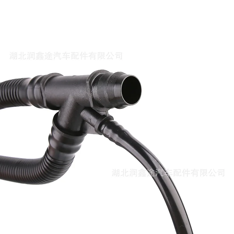 Suitable for Dongfeng Citroen Fukang Elysee Aeolus S30 H30 16V crankcase ventilation pipe exhaust pipe