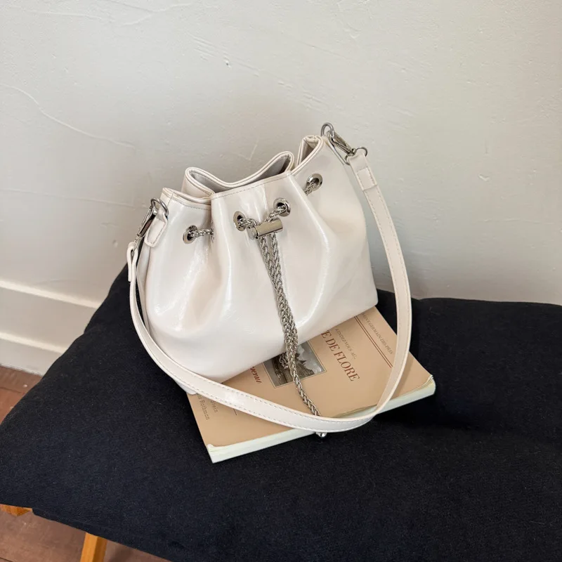 الراقية تصميم الأزياء ضخ حزام سلسلة دلو حقيبة المرأة 2026 شتاء جديد ريترو تنوعا المرأة حقيبة ساعي الكتف #3