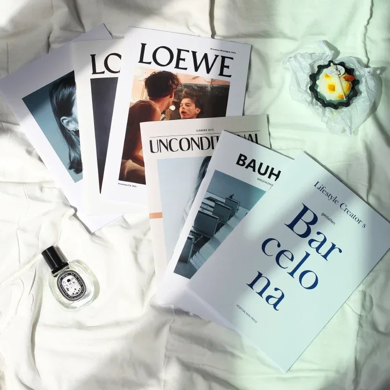 INS โมเดลนิตยสาร21x28cm, อุปกรณ์ประกอบฉากการถ่ายภาพถ่ายกลางแจ้งเครื่องสำอางเครื่องประดับการถ่ายภาพสำหรับพื้นหลังสตูดิโอถ่ายภาพ