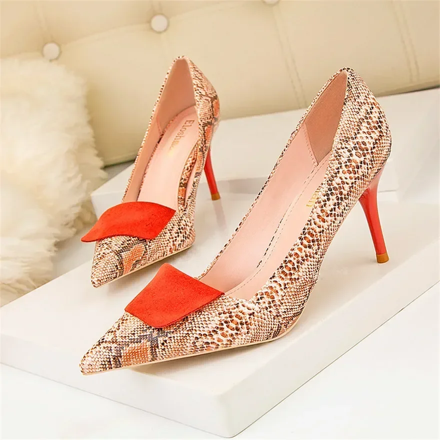 

2023 Spring Sexy Stitching Snake Pattern Women Shoes Shallow Female High Heels Shoes Pointed Dress Nightclub Single Shoes Woman