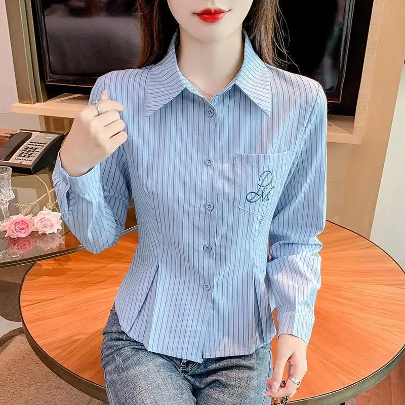 

Age-reducing Embroidered Long-sleeved Striped Shirt for Women in Autumn Polo Collar Pleated Waist Slimming Body