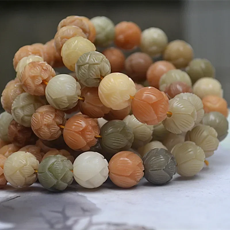 Wholesale weathered color Natural Bodhi Bracelets Carved Lotus Bodhi Buddha Bead Hand String  DIY Tibetan Style PendantNecklace