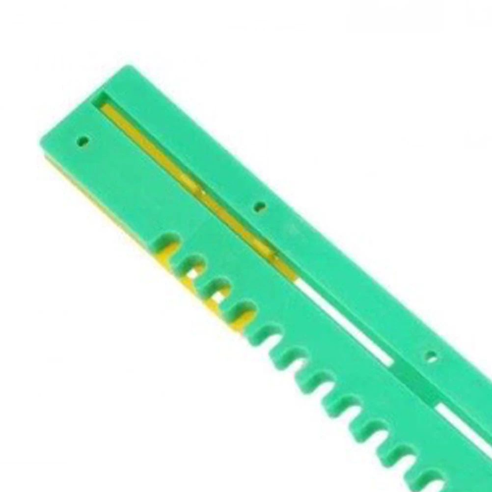 

2PCS Beehive Entrance Protector Reducer Anti Escape Gate Bee Keeping Tool Plastic Hive Accessory Gardening Supplies Beekeeping