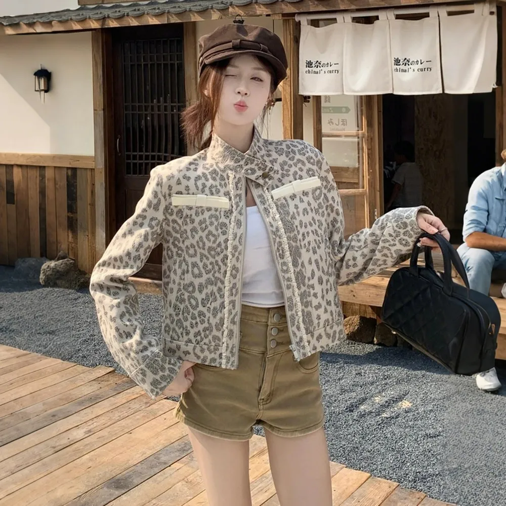 المرأة الأمريكية الرجعية سترة ليوبارد طباعة دراجة نارية نمط الخريف الصغيرة البالية الثابتة صبغ الوقوف طوق سترة قصيرة