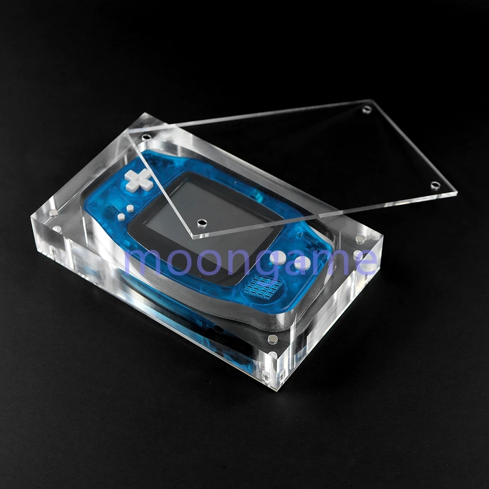 OCGAME 1 Stück Acryl-Display-Schutzhülle für GB GBA GBC GBM GBP GBA SP NDSL New 2DS XL GW Spielkonsolen-Box Hochtransparente Hülle 8