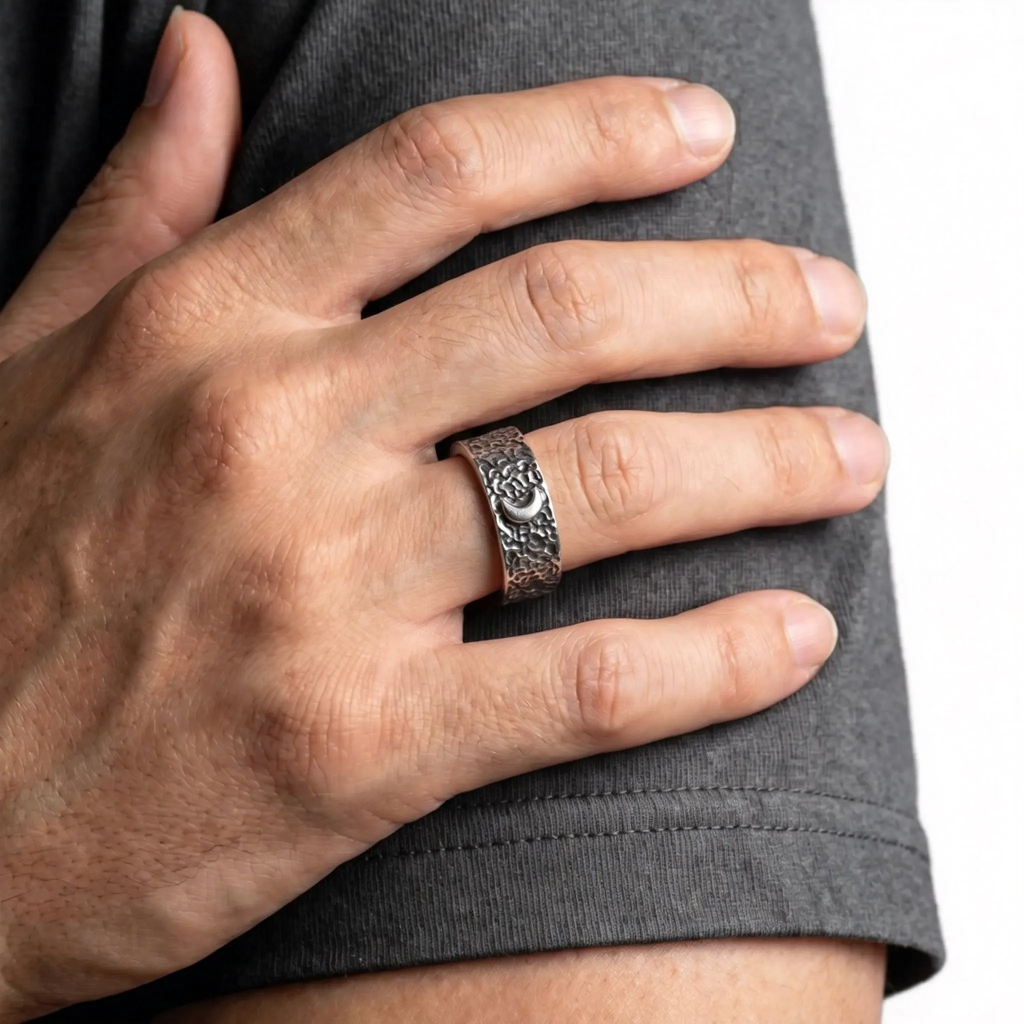 Punk Sun Moon Bend Ring for Men,8mm Width Stainless Steel Hammer Patterned Ring,Hip Hop Causal Jewelry Gift