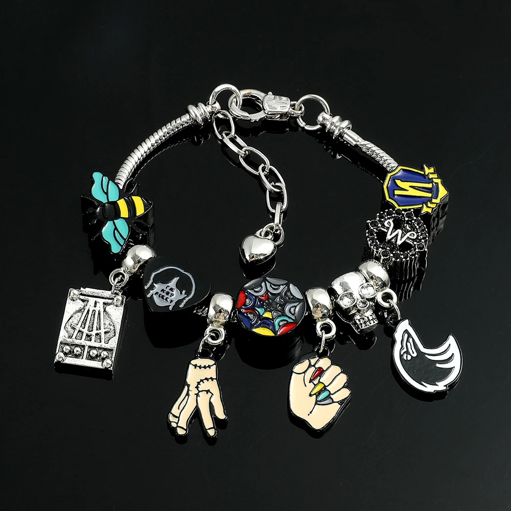 Nuovo nel venerdì Addams bracciale talismano Morticia Horror Thing Hands Charms bracciali gotico braccialetto fai da te per accessori donna