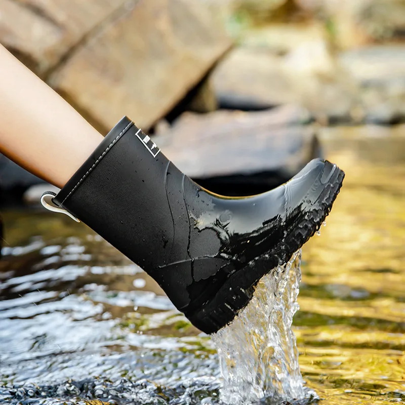 Bottes de pluie mi-hautes non ald pour femmes, chaussures de travail en caoutchouc imperméables, bottes de pluie pour adultes, vêtements d'extérieur à la mode