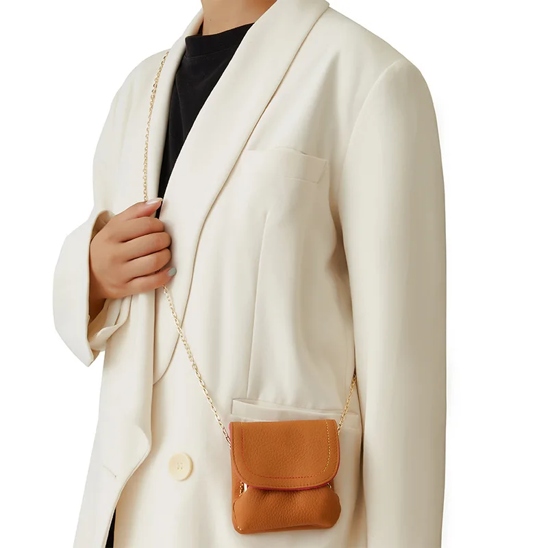 Top Layer Cowhide Coin Purse, Portable Coin Cute and Simple, Push-button Wallet, Fashionable Headphones