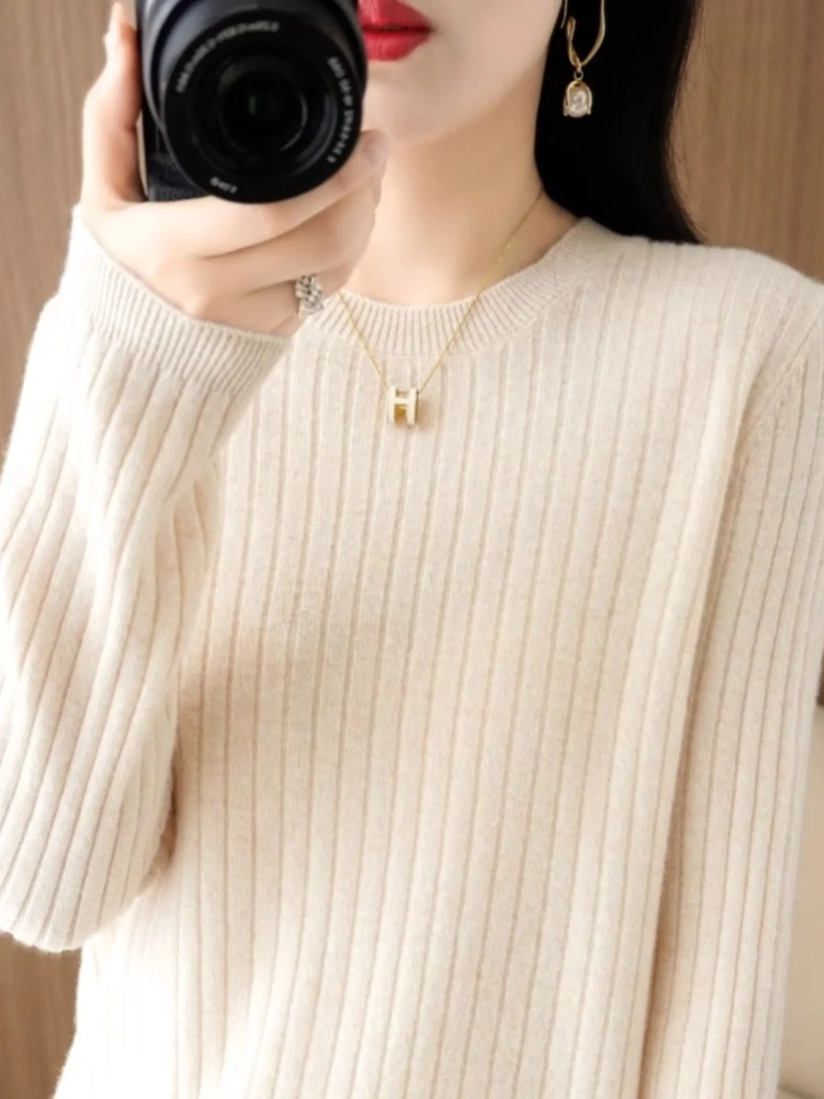 

Spring New Women's round Ne Knitted Wool Sweater Loose Fit Base irt Sli Versatile Casual Long Sve Knitwear Top
