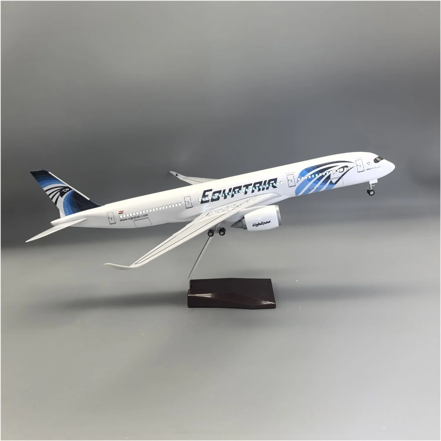 47cm Resin Toy Model 1:142 Scale Aircraft A350 Egypt Airways Diecast Airplanes Building Kit With Lights & Stand Offices Decor