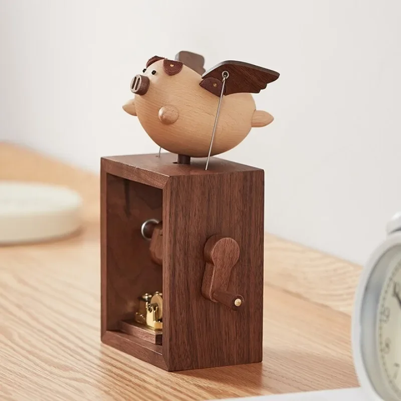 Hand-cranked music box, birthday gift for girl and boy to girlfriend